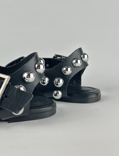 ZONE SİYAH SANDALET